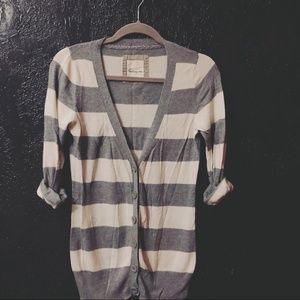 Heritage 1981 Gray & White Striped Cardigan Size M